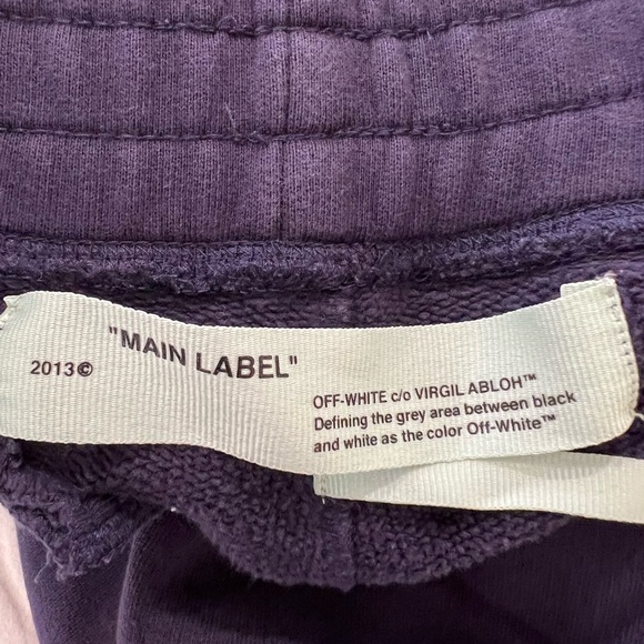 Off-White - Picture 9 of 16